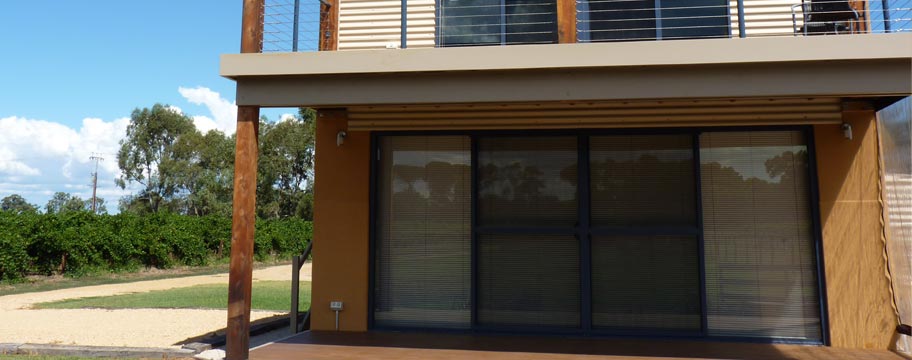 Alice's Bed & Breakfast - Front Balcony